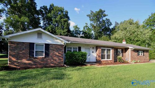 733 Lily Flagg Rd Se, Huntsville, AL, 35802-3434 | Card Image