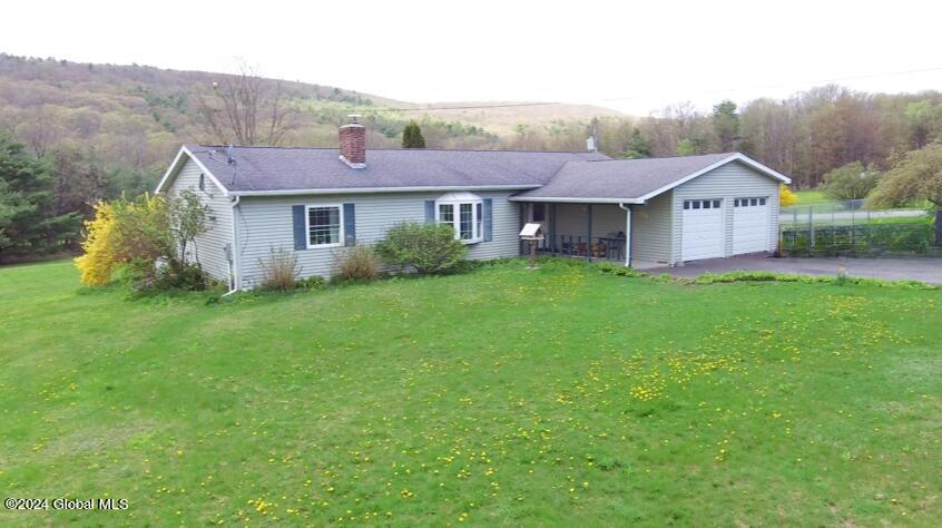 Brimanda Ln, Ravena, NY 12143