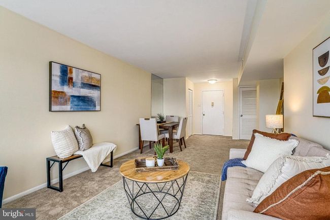 UNIT-1207 - 5340 Holmes Run Pkwy, Condo with 2 bedrooms, 1 bathrooms and null parking in ALEXANDRIA VA | Image 4