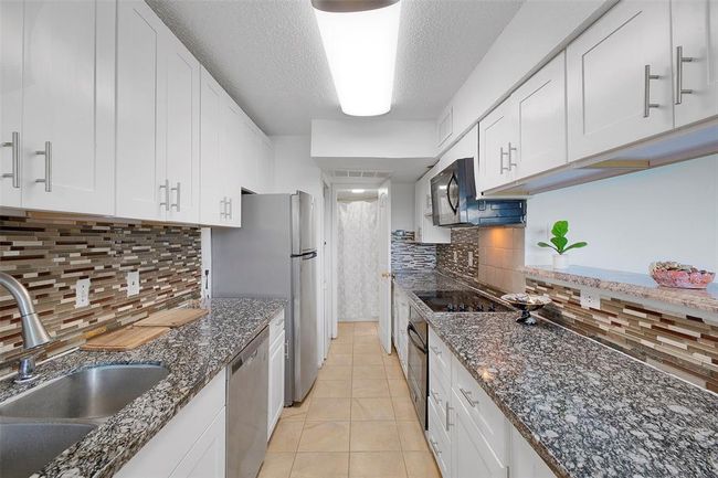 APT-808 - 12660 Ashford Point Dr, Townhouse with 2 bedrooms, 2 bathrooms and null parking in Houston TX | Image 4