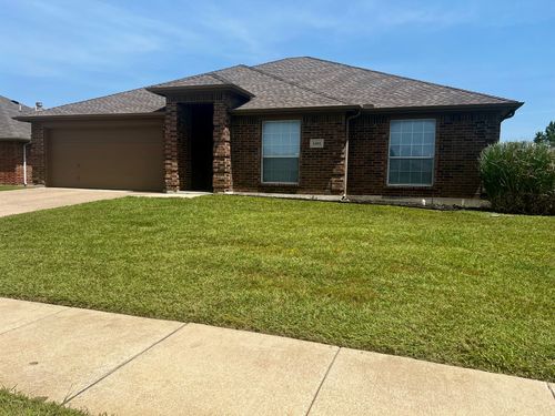 1401 Columbia Dr, Midlothian, TX, 76065-3810 | Card Image