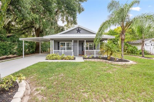 16 Davis Ave, Umatilla, FL, 32784-8605 | Card Image