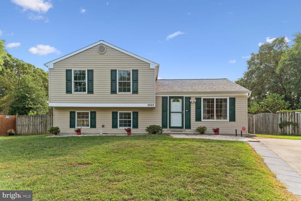 Norwood Ct, Waldorf, MD 20602