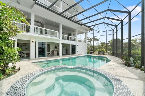 90 Southport Cv, BONITA SPRINGS, FL, 34134-8542 | Card Image