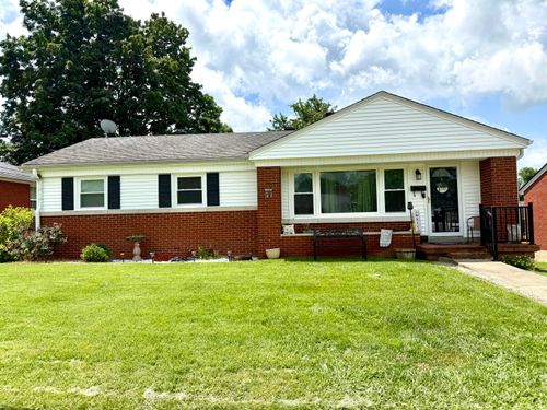 404 College Mnr, Harrodsburg, KY, 40330-1122 | Card Image
