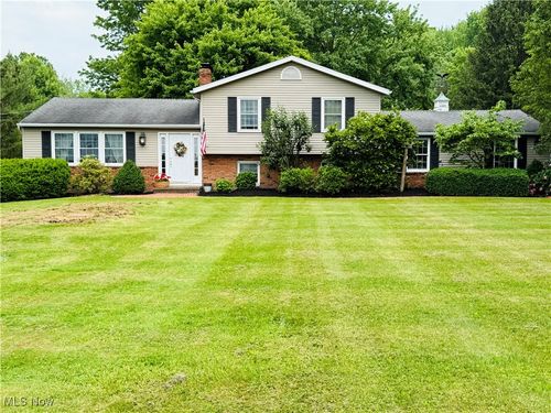 10960 Wilson Mills Road, Chardon, OH, 44024 | Card Image
