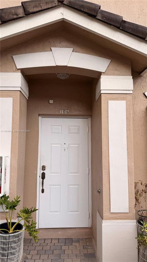 apt-106-5785 Nw 116th Ave, Doral, FL, 33178-3821 | Card Image