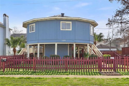 122 Bragg St, New Orleans, LA, 70124-2028 | Card Image