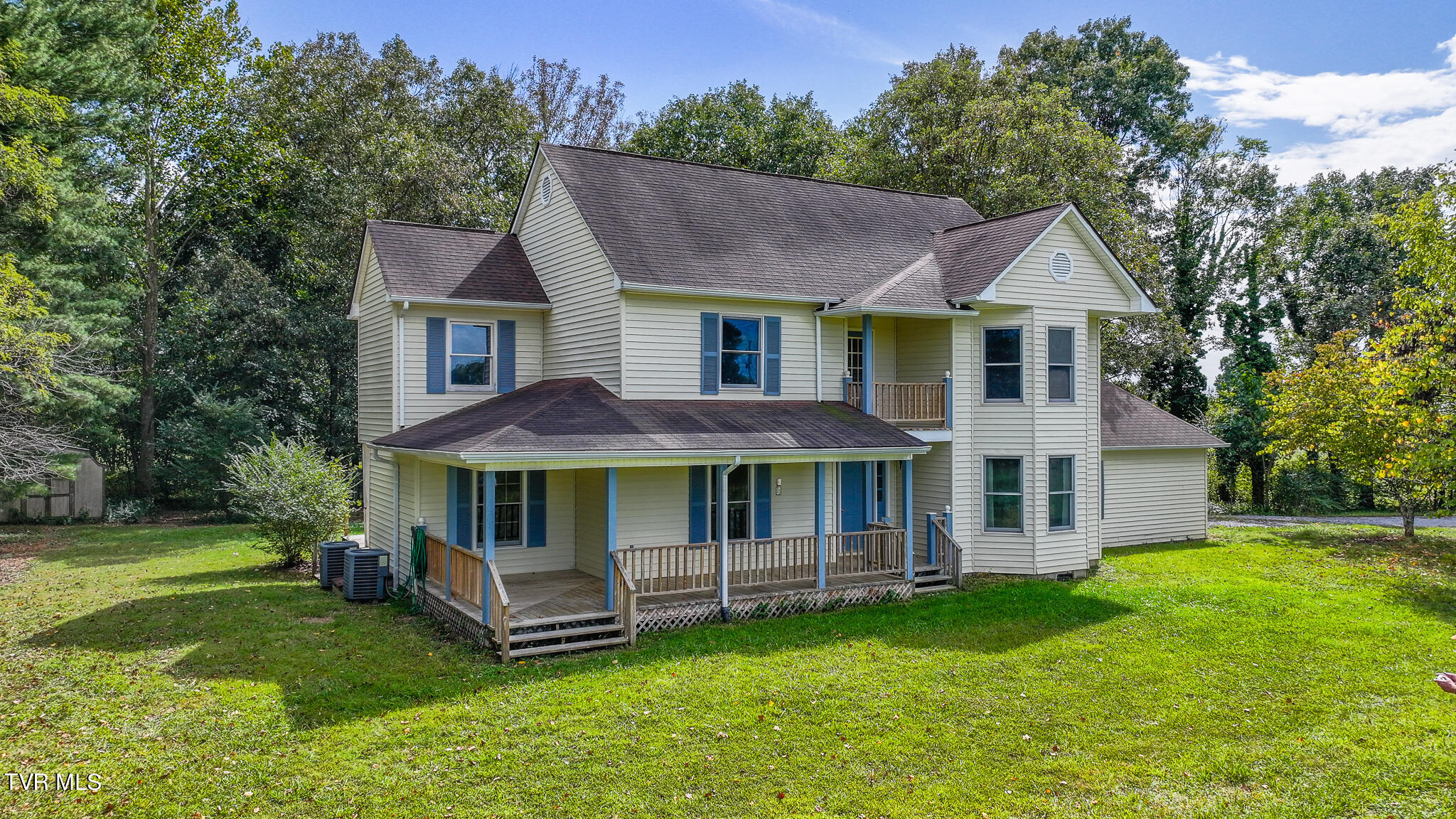 Robertson Creek Rd, Bulls Gap, TN 37711