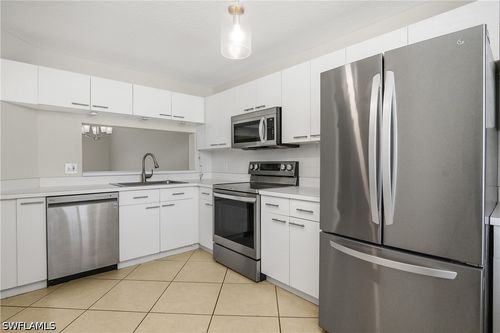 203-7774 Jewel Ln, NAPLES, FL, 34109-2705 | Card Image