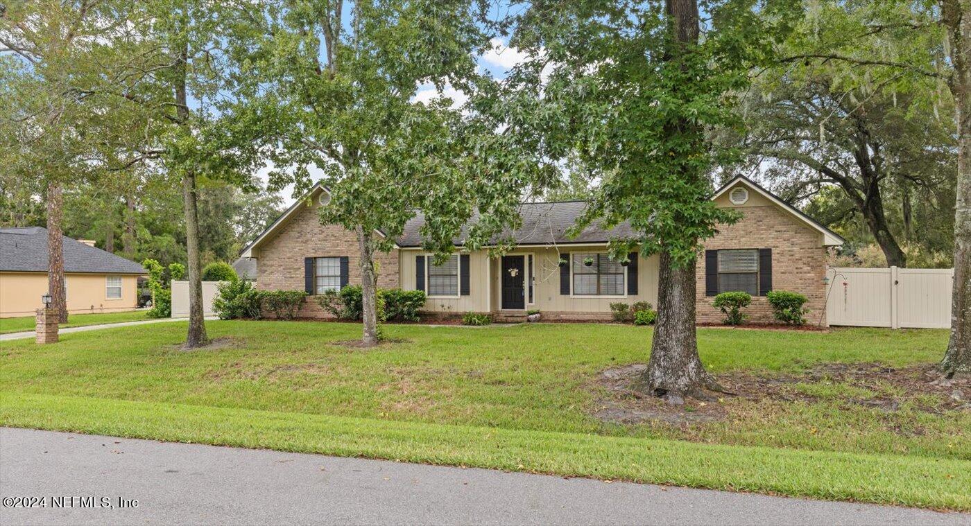 Forest Ln, Saint Johns, FL 32259