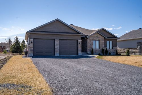 29 Whitetail Ave, Long Sault, ON, K0C1P0 | Card Image