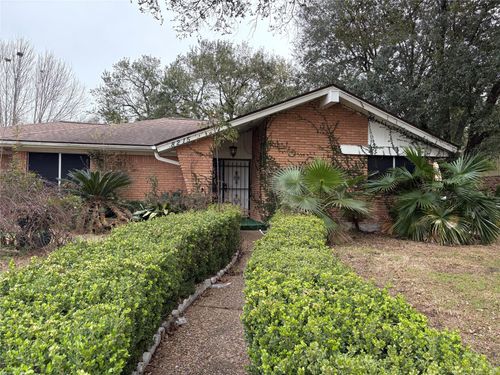 8215 Glencrest St, Houston, TX, 77061-1328 | Card Image