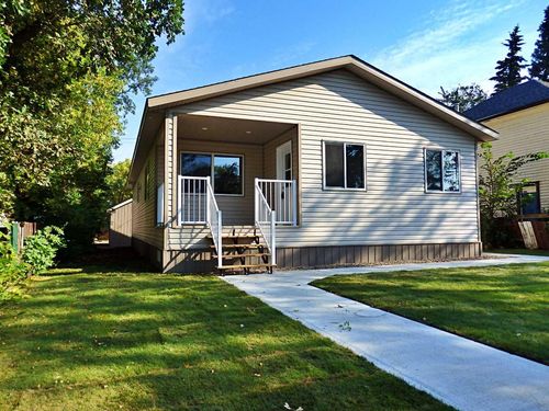 4908 51 Ave, Vermilion, AB, T9X1T6 | Card Image