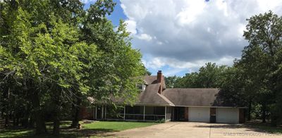 View of front of home. | Image 1