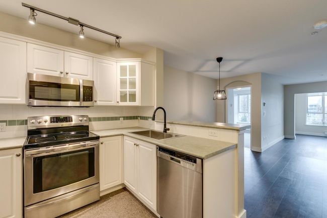 308 - 155 E 3 Rd Street, Condo with 2 bedrooms, 0 bathrooms and 1 parking in North Vancouver BC | Image 10