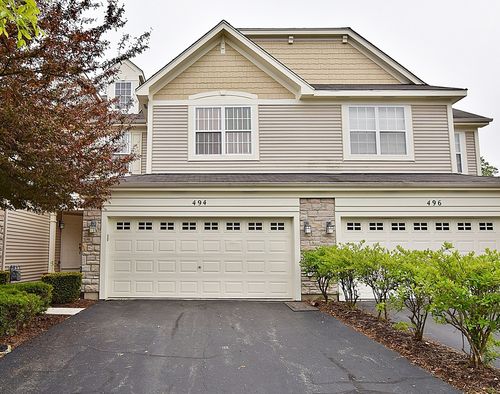 494 Vaughn Cir, Aurora, IL, 60502-6764 | Card Image