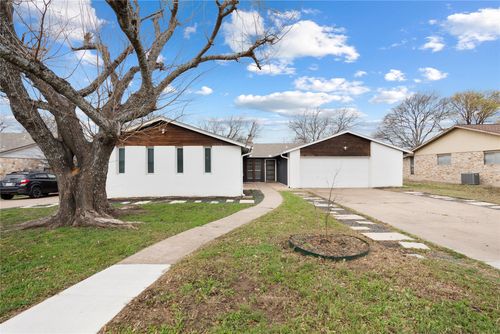 12316 Willow Wild Dr, Austin, TX, 78758-2732 | Card Image