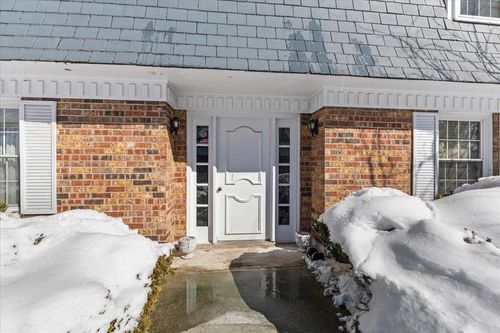 3-125 Kennedy Dr, South Burlington, VT, 05403-7267 | Card Image