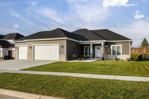 3715 Tanglewood Pl, Janesville, WI, 53546-7800 | Card Image