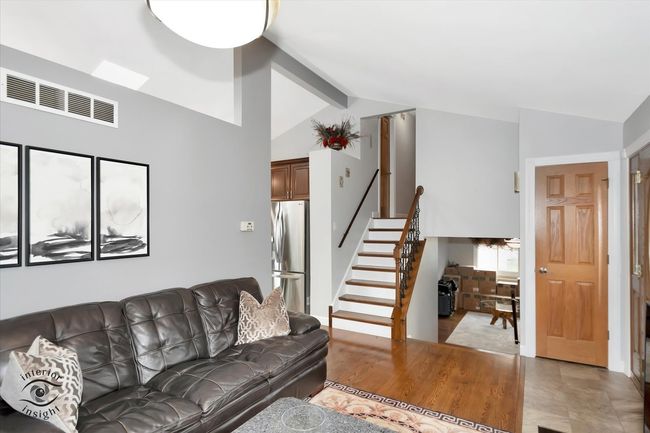 16529 Edgewood Dr, House other with 3 bedrooms, 2 bathrooms and 2 parking in Plainfield IL | Image 5
