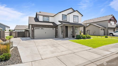 8215 Cardinal Peak St, West Richland, WA, 99353-3004 | Card Image