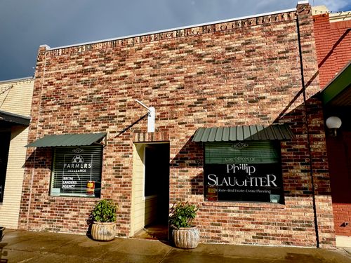 312 Main St, Smithville, TX, 78957-1468 | Card Image