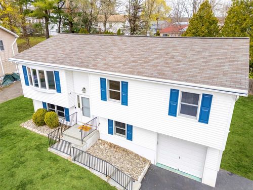 18 Eakman Dr, Garnerville, NY, 10923-1416 | Card Image
