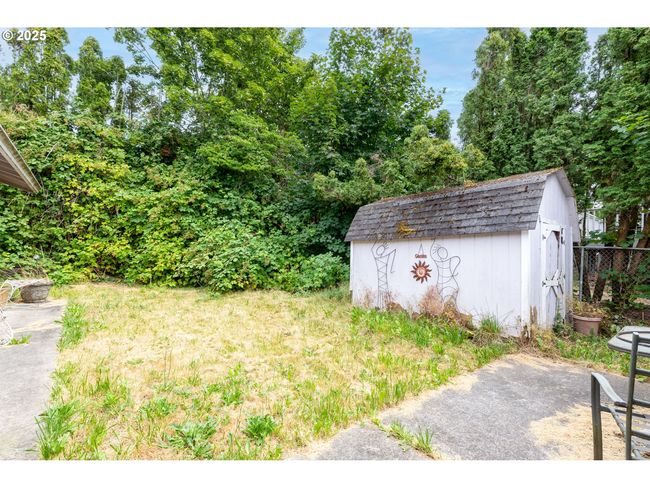 270 Se Robin Way, House other with 3 bedrooms, 2 bathrooms and 2 parking in Gresham OR | Image 29