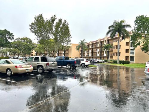 203-6515 Coral Lake Dr, Margate, FL, 33063-5867 | Card Image