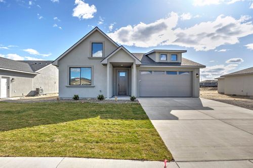 2910 E Helena St, Pasco, WA, 99301-5873 | Card Image