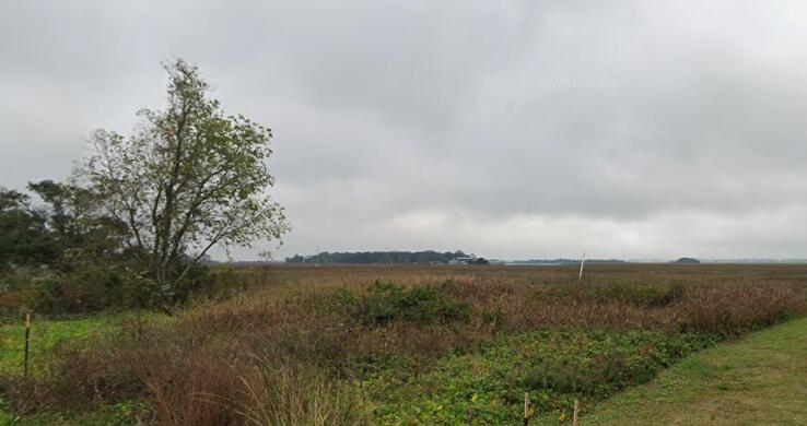 Land in Charleston