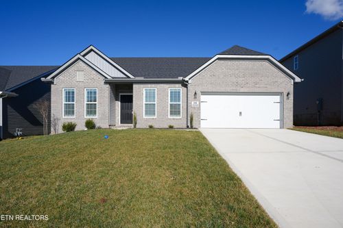 216 Clover Meadow Ln, Maryville, TN, 37801-9546 | Card Image