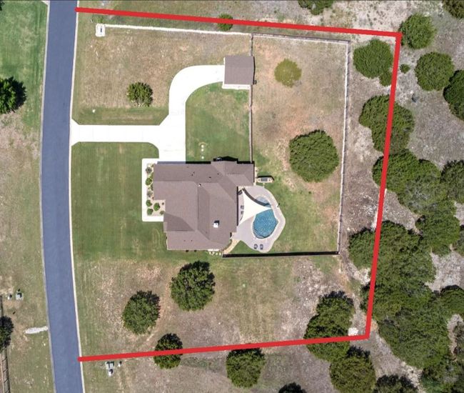 308 First Down Dash, House other with 3 bedrooms, 3 bathrooms and 6 parking in Burnet TX | Image 38