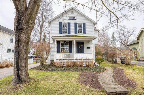 27 South St, Pittsford, NY, 14534-2040 | Card Image