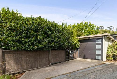 55 Asilomar Cir, Oakland, CA, 94611-2201 | Card Image