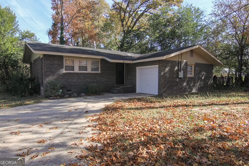 98 Peachtree Pl, Warner Robins, GA, 31088-4420 | Card Image