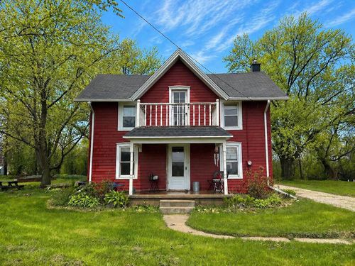 N8809 County Rd N, East Troy, WI, 53120-1829 | Card Image
