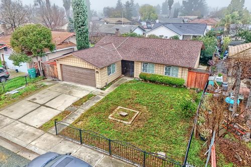 8107 Grenoble Way, Stockton, CA, 95210 | Card Image