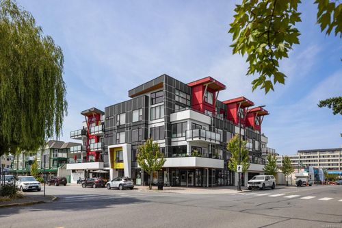 303-2526 Bevan Ave, Sidney, BC, V8L1W3 | Card Image