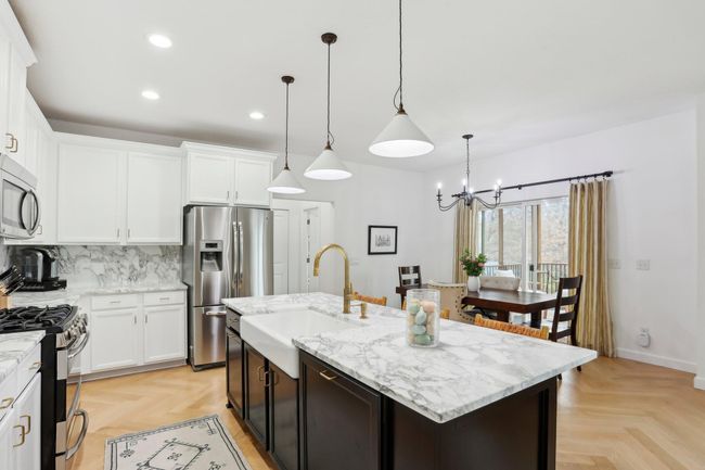 290 Liberty Heights Dr, House other with 4 bedrooms, 4 bathrooms and null parking in Chaska MN | Image 12