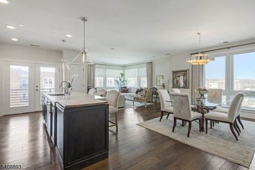 406-3 Vanderbilt Blvd, Florham Park, NJ, 07932 | Card Image