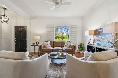 102 Foxborough Sq W, Brentwood, TN, 37027-5749 | Card Image