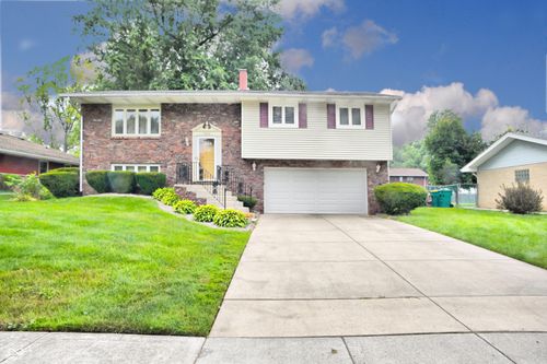 7880 Delaware Pl, Merrillville, IN, 46410-5640 | Card Image