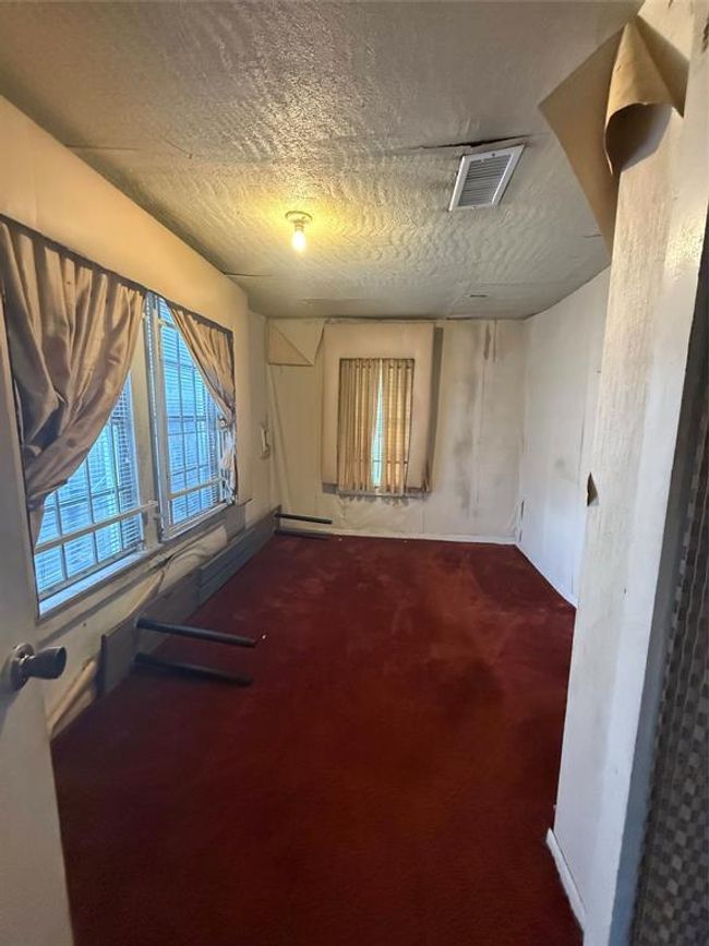 4300 Weaver Rd, House other with 3 bedrooms, 2 bathrooms and 2 parking in Houston TX | Image 8