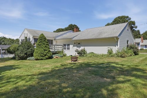 92 Applewood Dr, Marlborough, MA, 01752-1405 | Card Image