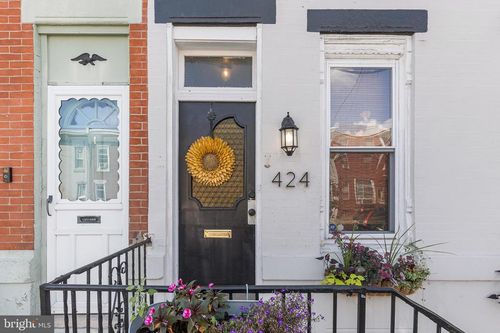 424 Jackson St, PHILADELPHIA, PA, 19148-5705 | Card Image
