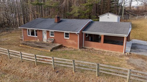 109 Floyd Mountain Ln, Galax, VA, 24333-5372 | Card Image