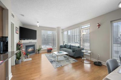 1607 - 910 5 Ave Sw, Condo with 2 bedrooms, 2 bathrooms and 1 parking in Calgary AB | Image 2