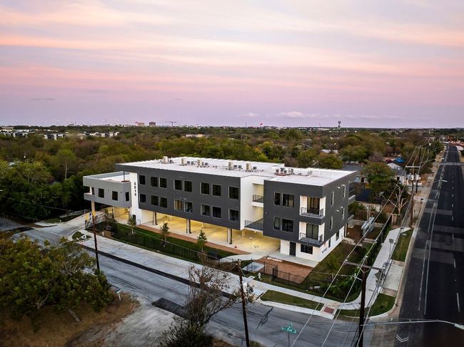 202 - 5515 Humming Bird Ln, Condo with 1 bedrooms, 1 bathrooms and 1 parking in Austin TX | Image 7